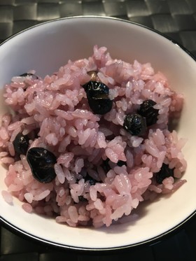 お赤飯より簡単♡黒豆ごはん
