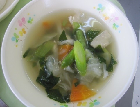 アスパラ入り野菜スープの画像