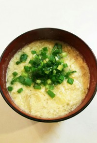 白菜と玉子の味噌汁(かき玉汁)