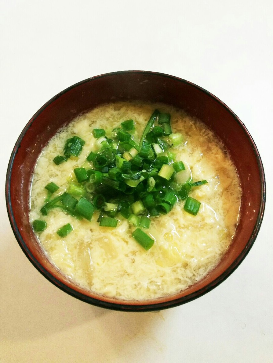 白菜と玉子の味噌汁(かき玉汁)の画像