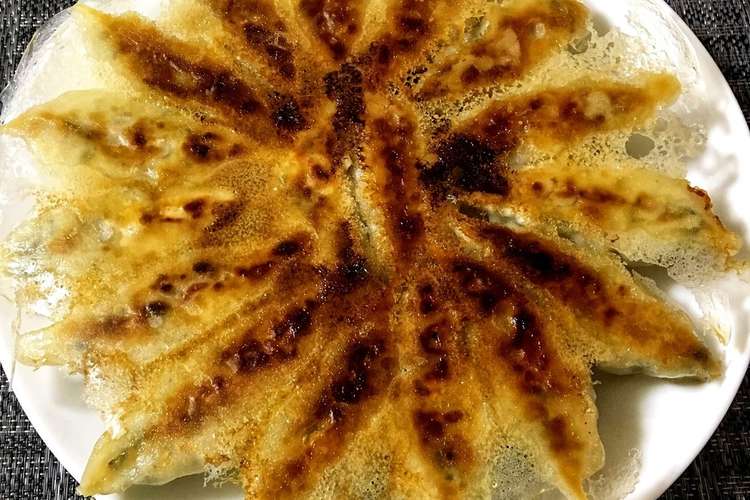 にんにく無し ジューシー羽根つき餃子 レシピ 作り方 By 管理栄養士まいまい クックパッド 簡単おいしいみんなのレシピが360万品