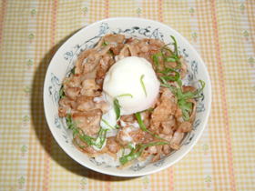 豚肉のバター醤油丼