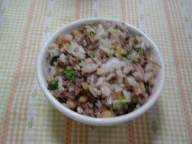たけのことひき肉の混ぜご飯