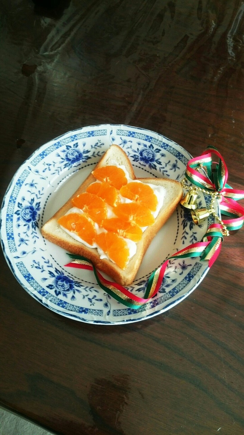 甘いみかんとヨーグルトホイップのパン☆の画像