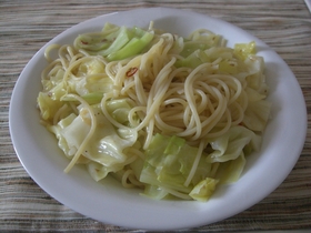 春キャベツとアンチョビのパスタ