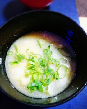 白菜とエノキのお味噌汁