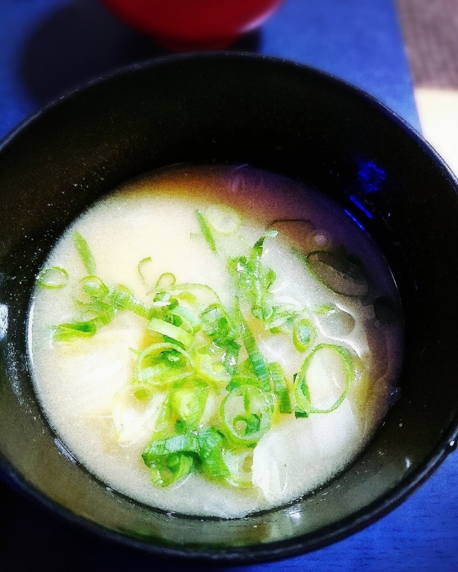 白菜とエノキのお味噌汁の画像