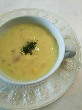 白菜 玉葱 ベーコンの豆乳コーンスープ