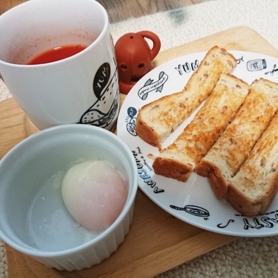 イギリス伝統の味 トマト&卵ソルジャーの写真