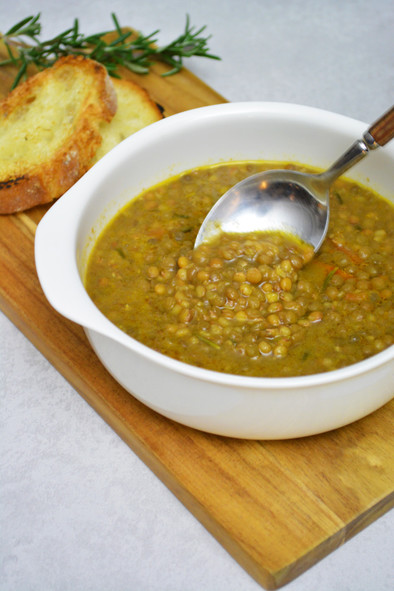 イタリアの定番 レンズ豆のスープ			の写真