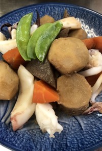 里芋とイカの煮物