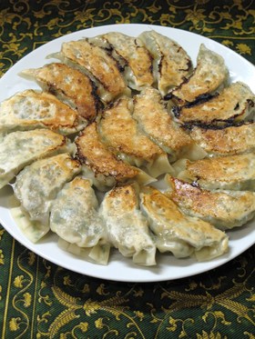 餃子★豚肉エビ白菜ニラ椎茸長ネギキムチ
