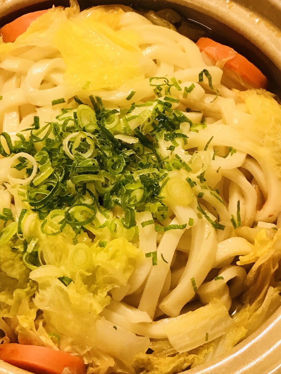 白菜→キムチ★鶏肉と白菜のキムチ鍋うどんの画像