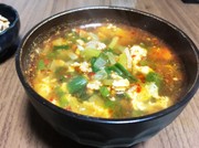 栄養満点 辛旨食べるスープの写真