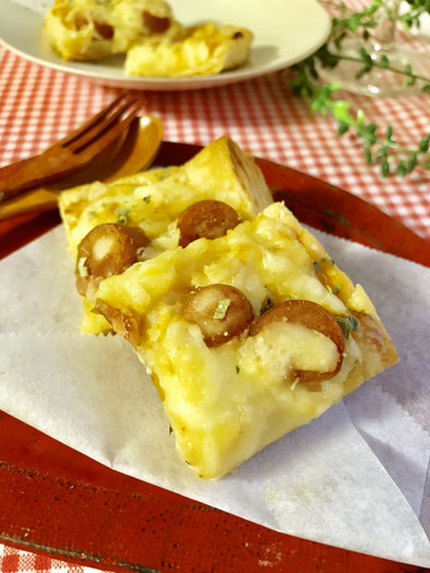 タラモオープンチーズパイの写真