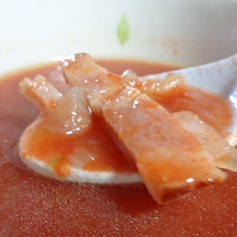 冷凍トマトピューレでコンソメ冷製スープ