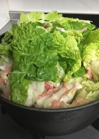 ストウブ鍋で豚肉と白菜のミルフィーユ鍋