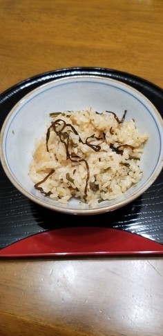 ふじっ子塩昆布を使った簡単炊き込み御飯