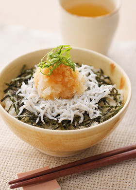 絹おろししらす丼