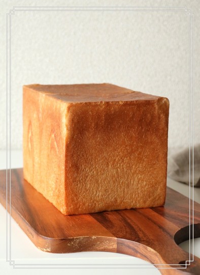 基本のもちふわ角食パンの写真