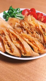 簡単!!豚キムチーズ春巻き リメイクにもの写真