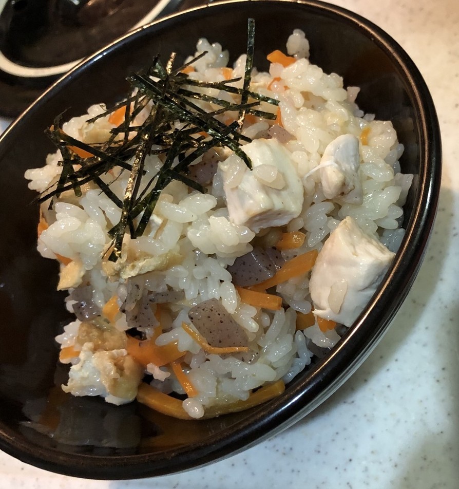 炊き込みご飯(おもてなし和食土鍋使用)の画像