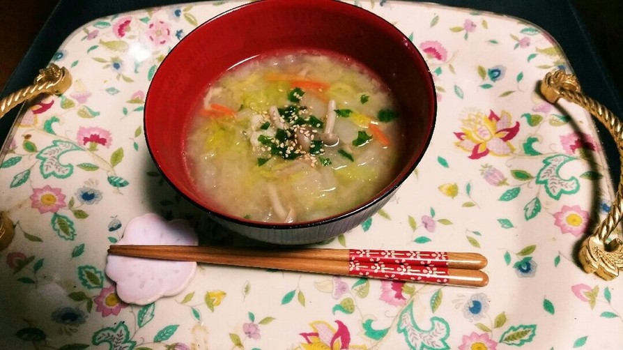 松山あげと冬野菜(白菜)の味噌汁⛄✳⛄☺の画像