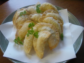 急な来客や子供のおやつにチーズの包み揚げ