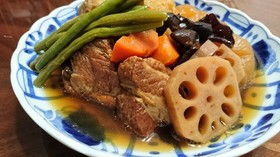 豚肩ロース塊りと大根と根菜のホロッと煮
