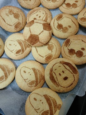 プレゼントにスヌーピーなど模様クッキー