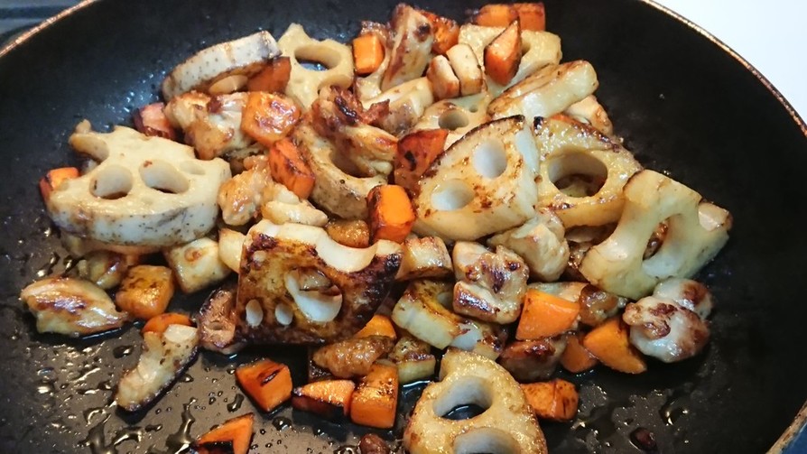 美味です✨鶏もも肉と根菜の酢醤油蒸し炒めの画像