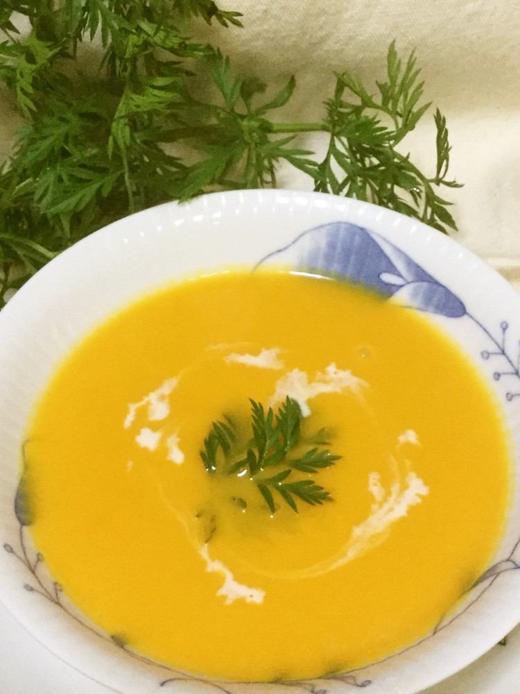 スパイス入りバターナッツスカッシュスープのレシピ