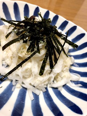 簡単でお洒落にホタテ缶と大根のサラダ♪
