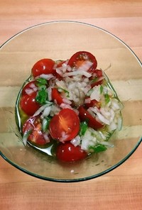 《超カンタン♪美味》オニオントマトサラダ