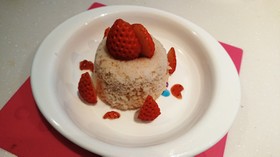 【離乳食】レンジで簡単イチゴ蒸しパン☆