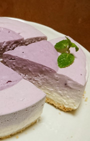 ブルーベリーレアチーズケーキの写真