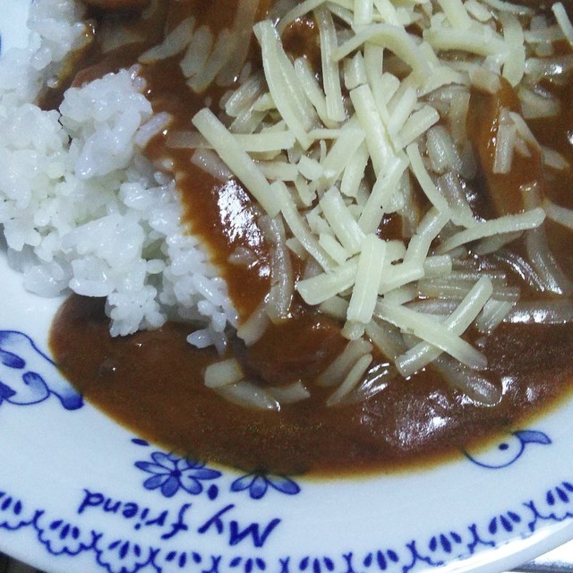 市販のカレーライスにチーズをトッピング レシピ 作り方 By Mammary クックパッド 簡単おいしいみんなのレシピが360万品