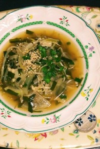 スタミナ満点❗野菜たっぷり中華スープ☺