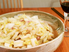 大量白菜はツナとアンチョビで炒めて食う!