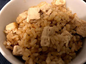 豆腐のバター醤油炊き込みご飯