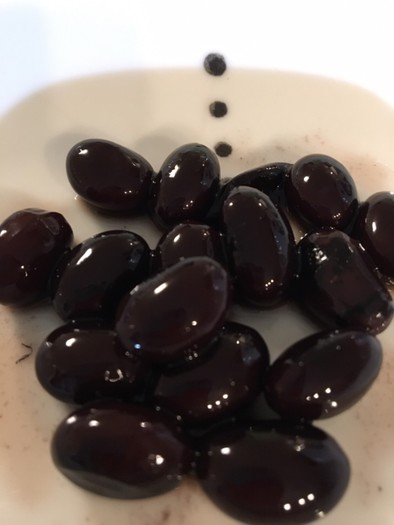 凄ウマ★圧力鍋で簡単に！優しい甘さの黒豆の写真