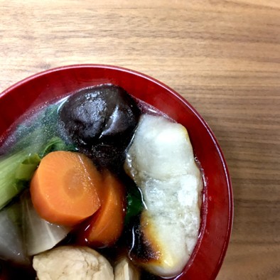 関東風お雑煮 (鰹だし&醤油ベース)の写真