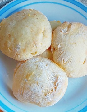 切り餅のチーズもっちりパン