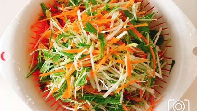 お鍋の具に 簡単しゃぶ葉風香味野菜 レシピ 作り方 By 新米幸せママ クックパッド