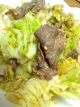 キャベツ&牛肉の炒め物~すりごま風味