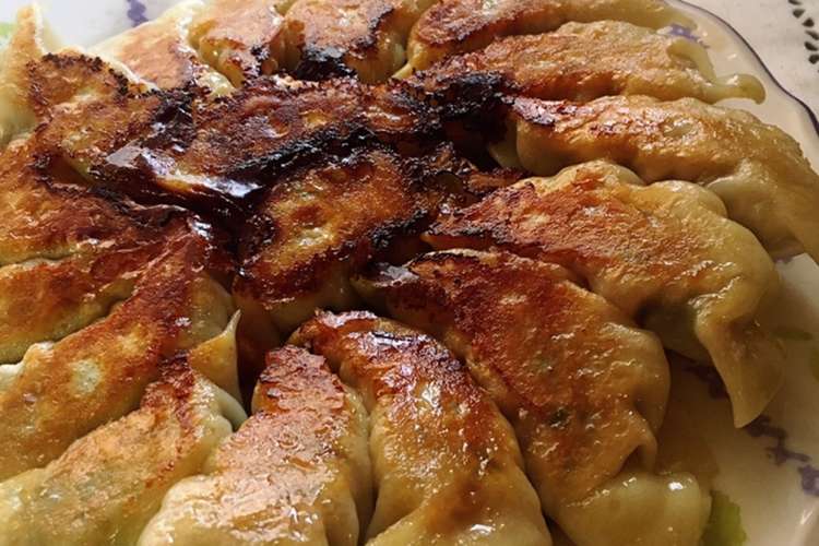 作りおき 王道の餃子 にんに生姜たっぷり レシピ 作り方 By おはまりダイエット クックパッド 簡単おいしいみんなのレシピが375万品