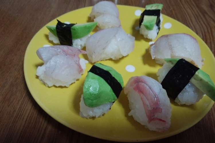 スズキとアボガドの握り寿司 レシピ 作り方 By つきみだんご クックパッド 簡単おいしいみんなのレシピが356万品