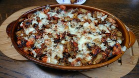 サーモンオニオンチーズのもちもちグラタン