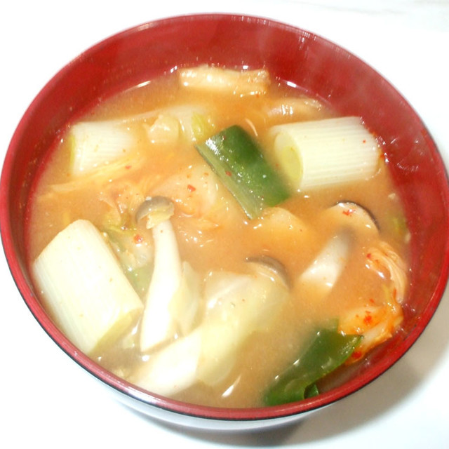 基本の味噌キムチスープ 簡単キムチ味噌汁 レシピ 作り方 By 漢方薬のタカキ大林店 クックパッド