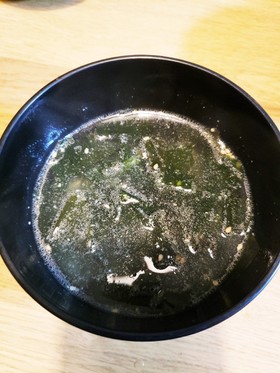 混ぜるだけ!わかめスープ